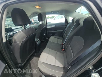 2024 Kia Forte LXS – miniatura 13