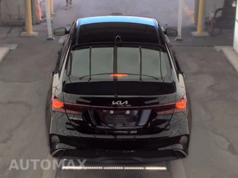 2024 Kia Forte LXS – miniatura 5