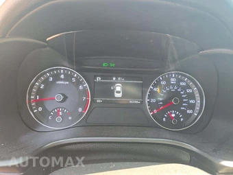 2024 Kia Forte LXS - miniatura 9