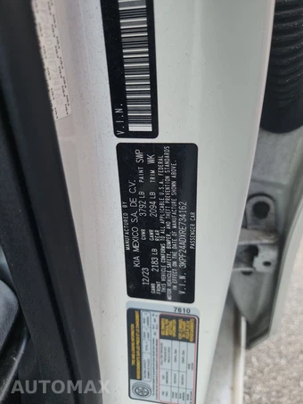 2024 Kia Forte LXS – miniatura 14