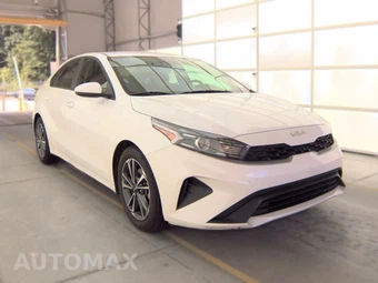 2024 Kia Forte LXS – miniatura 3