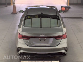 2024 Kia Forte LXS – miniatura 5
