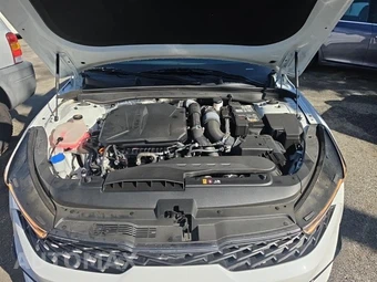 2024 Kia K5 GT - miniatura 18