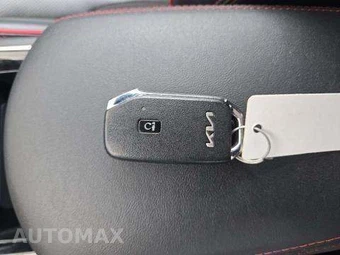 2024 Kia K5 GT – miniatura 9