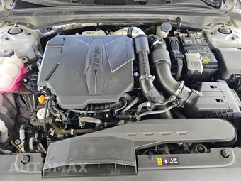 2024 Kia K5 GT - miniatura 15