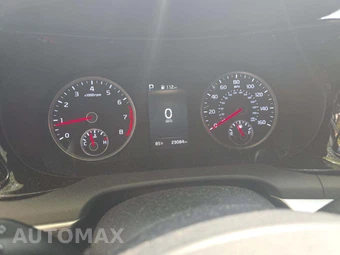 2024 Kia K5 GT-Line - miniatura 9