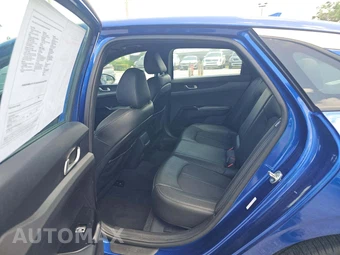 2024 Kia K5 GT-Line - miniatura 10