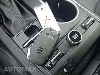 2024 Kia K5 GT-Line - miniatura 5