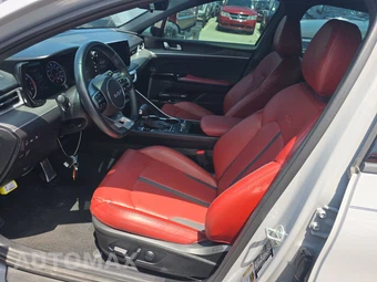 2024 Kia K5 GT-Line - miniatura 7