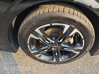2024 Kia K5 GT-Line - miniatura 9
