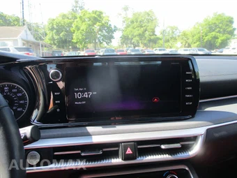 2024 Kia K5 GT-Line - miniatura 17