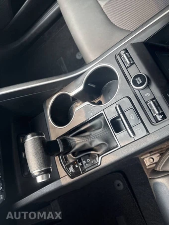 2024 Kia K5 GT-Line - miniatura 44