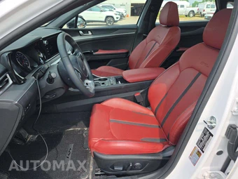 2024 Kia K5 GT-Line - miniatura 3