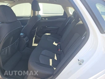 2024 Kia K5 LXS - miniatura 13