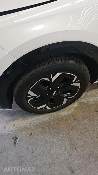 2024 Kia Niro EV Wind – miniatura 25