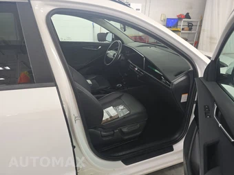 2024 Kia Niro EV Wind - miniatura 8