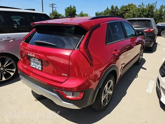 2024 Kia Niro EX - miniatura 4