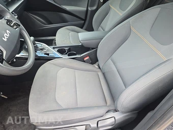 2024 Kia Niro LX – miniatura 7