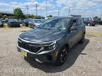 2024 Kia Seltos EX