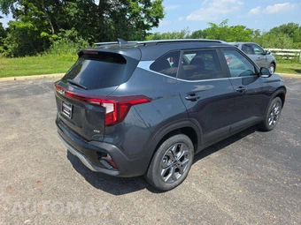 2024 Kia Seltos S - miniatura 3