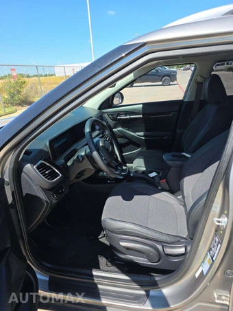 2024 Kia Seltos S - miniatura 3