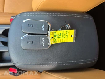 2024 Kia Seltos SX - miniatura 8