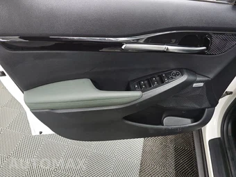 2024 Kia Seltos SX - miniatura 9