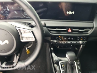 2024 Kia Seltos SX - miniatura 11