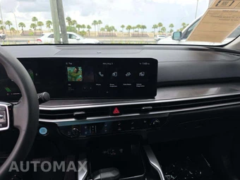 2024 Kia Sorento LX - miniatura 10