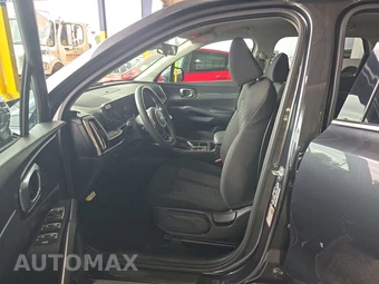 2024 Kia Sorento LX - miniatura 7