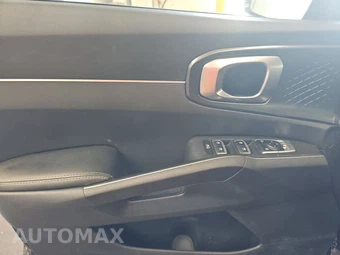 2024 Kia Sorento LX - miniatura 9