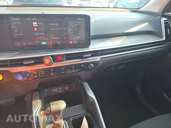 2024 Kia Sorento LX - miniatura 11