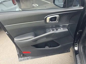 2024 Kia Sorento S - miniatura 9