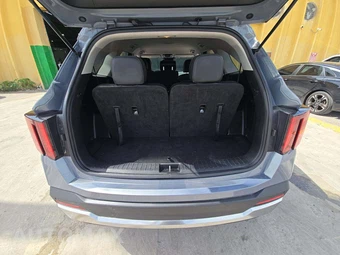 2024 Kia Sorento S – miniatura 12
