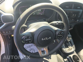 2024 Kia Soul LX - miniatura 10