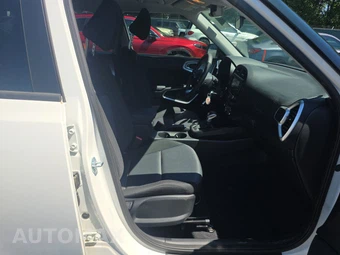 2024 Kia Soul LX - miniatura 8