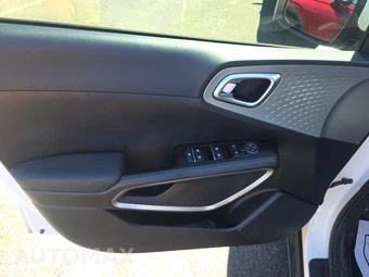 2024 Kia Soul LX - miniatura 9