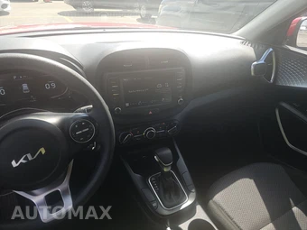 2024 Kia Soul LX - miniatura 17