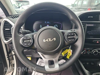 2024 Kia Soul LX - miniatura 10
