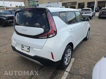2024 Kia Soul LX - miniatura 3