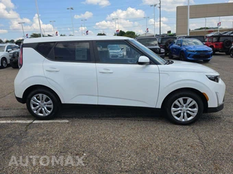 2024 Kia Soul LX - miniatura 4