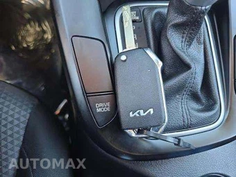 2024 Kia Soul LX - miniatura 9