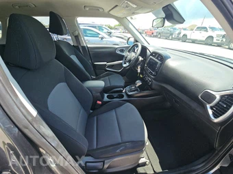 2024 Kia Soul LX - miniatura 8