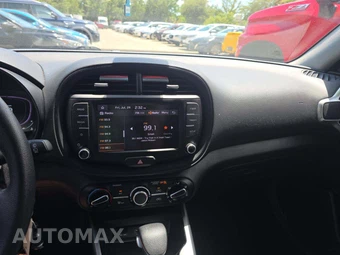 2024 Kia Soul LX - miniatura 10