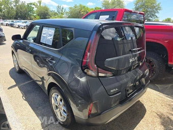 2024 Kia Soul LX - miniatura 2