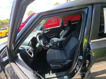 2024 Kia Soul LX - miniatura 6