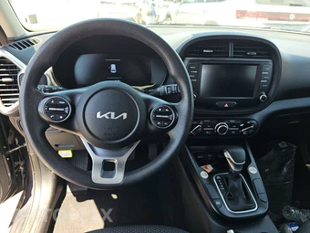 2024 Kia Soul LX - miniatura 11