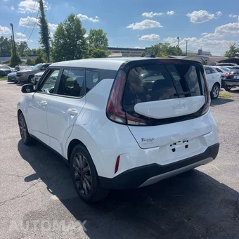 2024 Kia Soul LX - miniatura 11