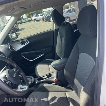 2024 Kia Soul LX - miniatura 18