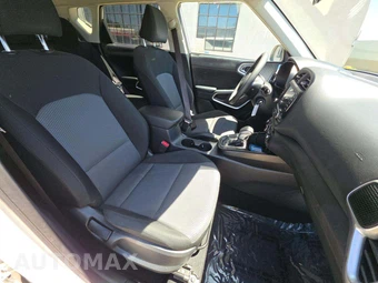 2024 Kia Soul LX - miniatura 15
